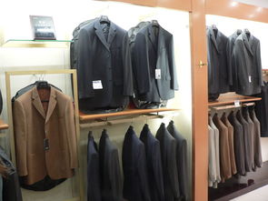 天水市金維斯服飾羅蒙西服專賣店盛大開業，引領鞋帽零售新潮流